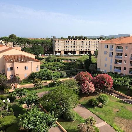 Appartement Spacieux 65M2, Avec Piscine Et Parking Fréjus Exterior foto