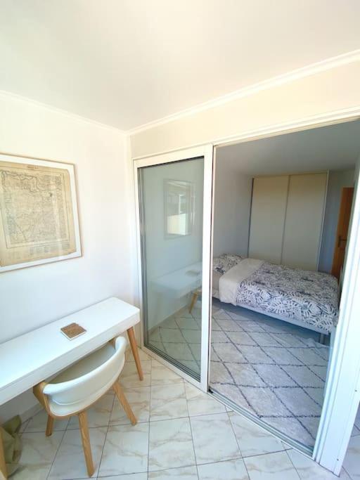 Appartement Spacieux 65M2, Avec Piscine Et Parking Fréjus Exterior foto
